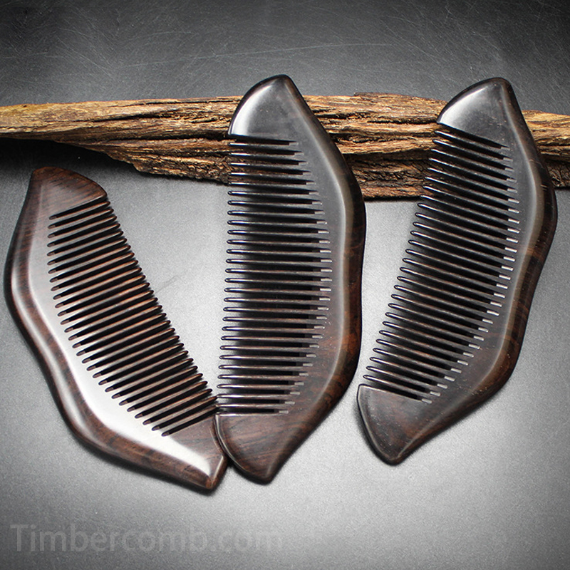 黒檀木櫛 天然木 木製櫛 艶やかな木目 滑らかな梳き心地 静電気抑え 頭皮を優しく守る ポータブル 高級ヘアケアアイテム