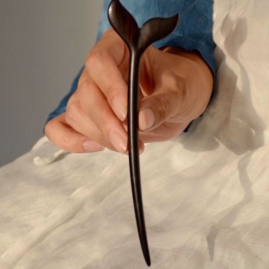 木簪 鯨のかんざし 木製かんざし 高級/アフリカンブラックウッド 防水木製簪 、プレゼントには大変人気があります。