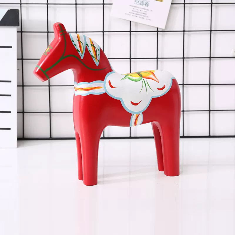 馬の置物 手描き 木製置物 スウェーデンのダーラナホース 木製動物 インテリア 木製卓上飾り 工芸品