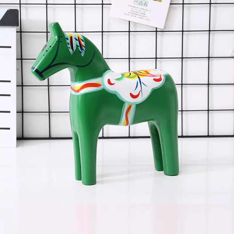 馬の置物 手描き 木製置物 スウェーデンのダーラナホース 木製動物 インテリア 木製卓上飾り 工芸品