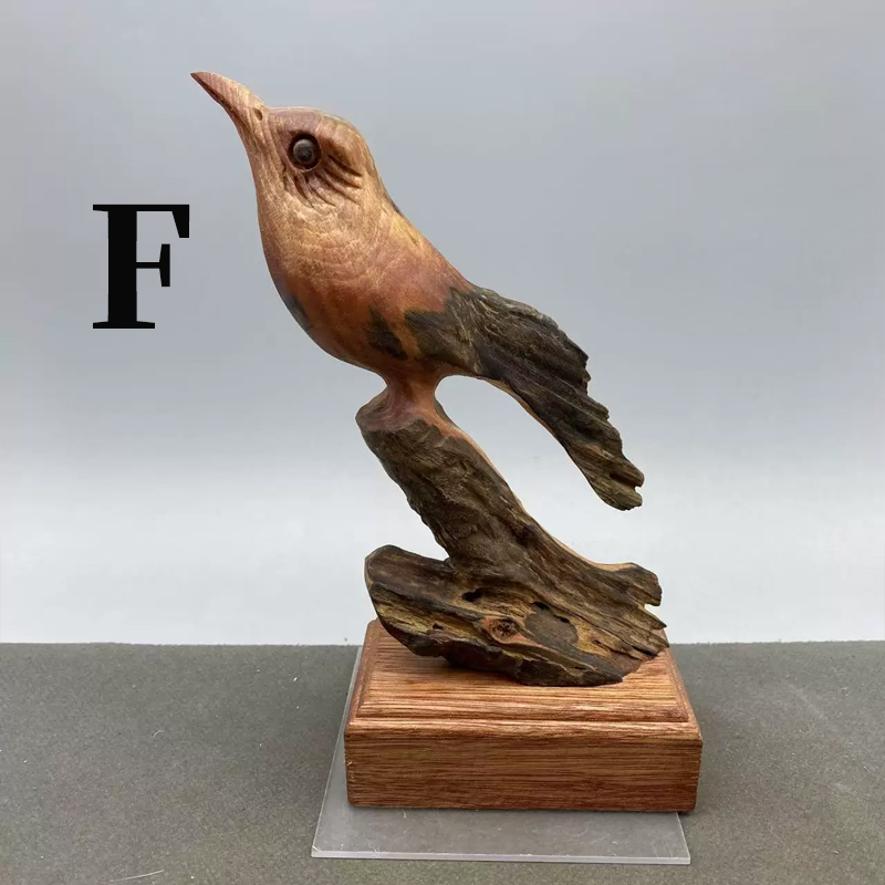 松の木の香り 手工彫り 木彫り鳥の置物 根彫り 実木工芸品 机・茶室・オフィスデスクの装飾アート