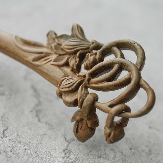 木彫りかんざし 高級木材 1本かんざし 両面彫り 銀杏 木蓮 檀木 簪 和装 洋装 髪飾り