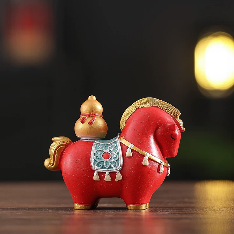 馬の置物 高級樹脂製 かわいいデスクオブジェ 贈り物・オフィス装飾に癒しの置き物