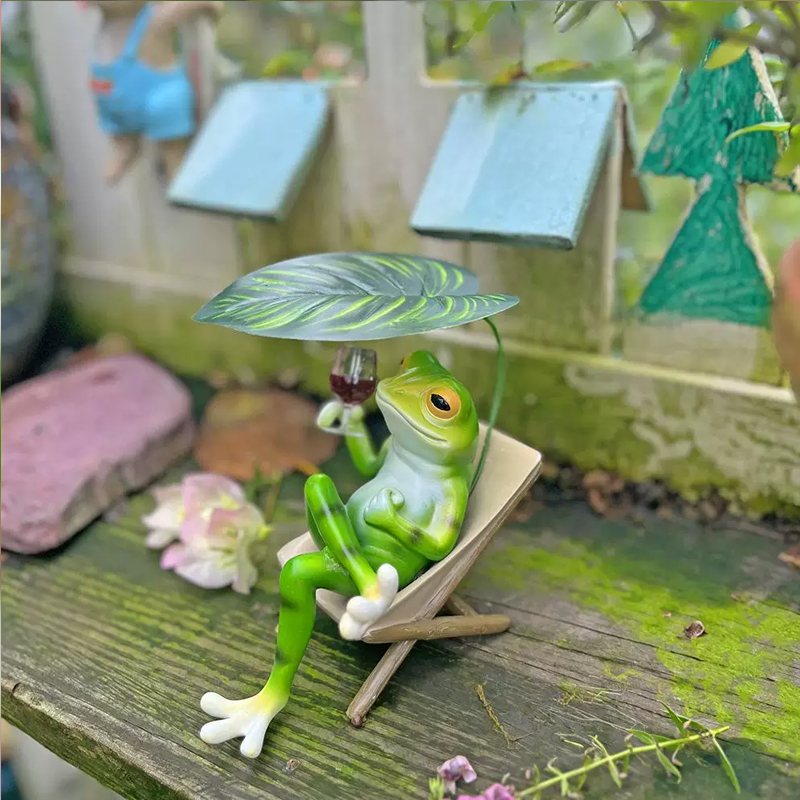 カエルの置物 ラウンジチェア 人気の置き物：リビング・バルコニー・アウトドアの景観飾りや誕生日プレゼントに
