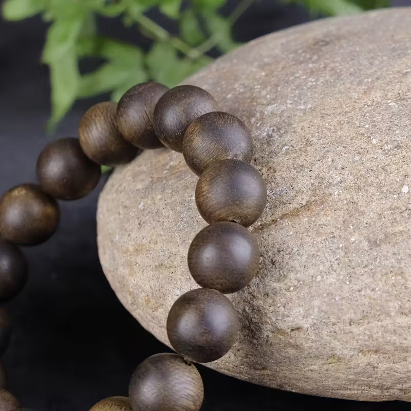 天然沈香木数珠ブレスレット 木製ビーズ、ヴィンテージ、天然の香り、男女兼用の盤玩アクセサリー、仏珠ネックレス。