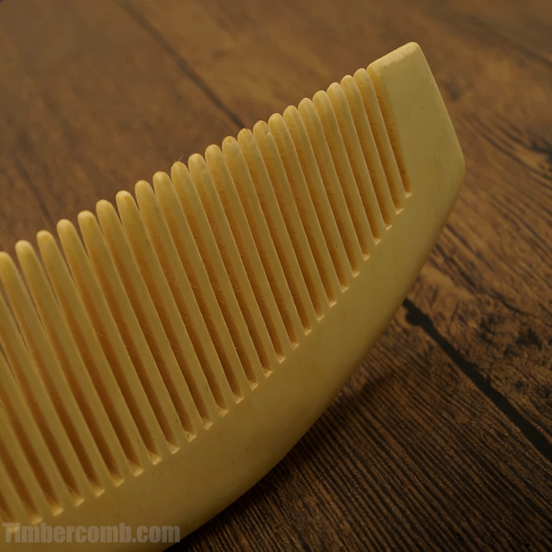 つげ櫛 本つげ 上質仕上げ 4.5寸とかし櫛 椿油仕上 静電気防止 携帯ポーチ付き自宅用