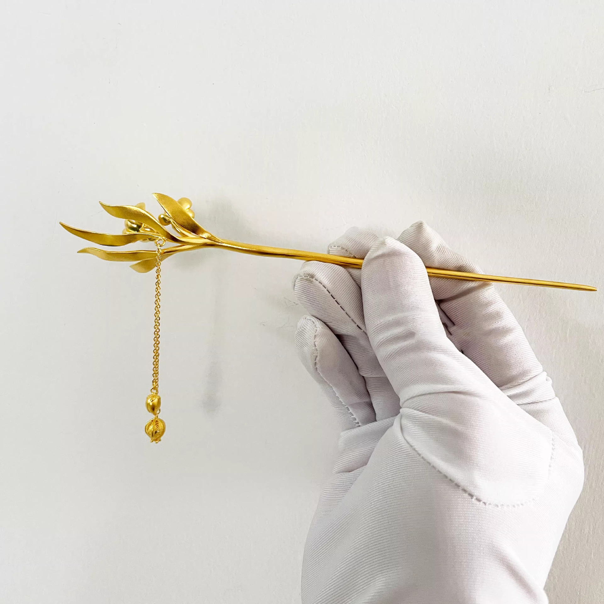 水仙の花 かんざし スイセン 花簪 ゴールドかんざし 一本挿し 髪飾り 成人式 和装 卒業式 浴衣 