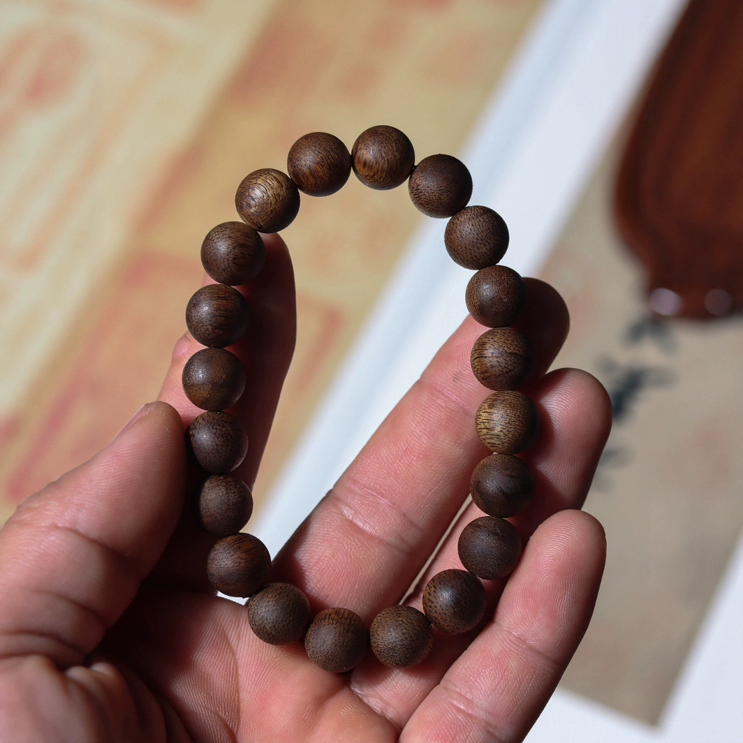 沈香ブレスレット インドネシア奇楠沈香  10mm 男性用 女性用 数珠ブレス 木のブレスレット お守り プレゼント