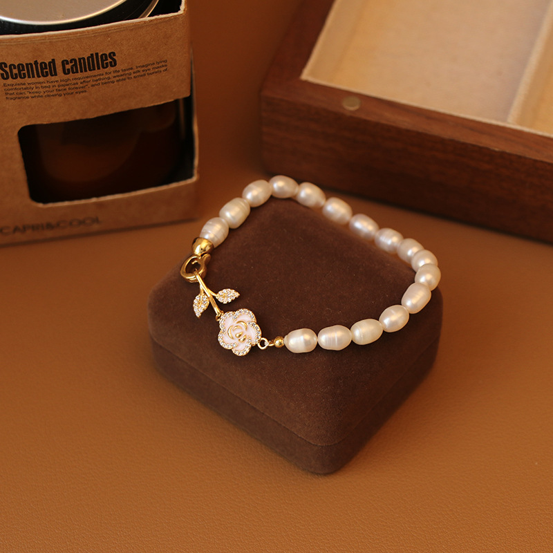 パール ブレスレット 真珠 約5-6mm K金メッキ ツバキ（椿）レディース ブレス   