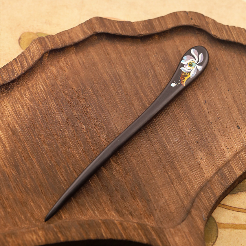 黒壇木 かんざし 天然木 簪 花柄 漆塗 一本差し 普段使い 成人式 留袖用 結婚式 