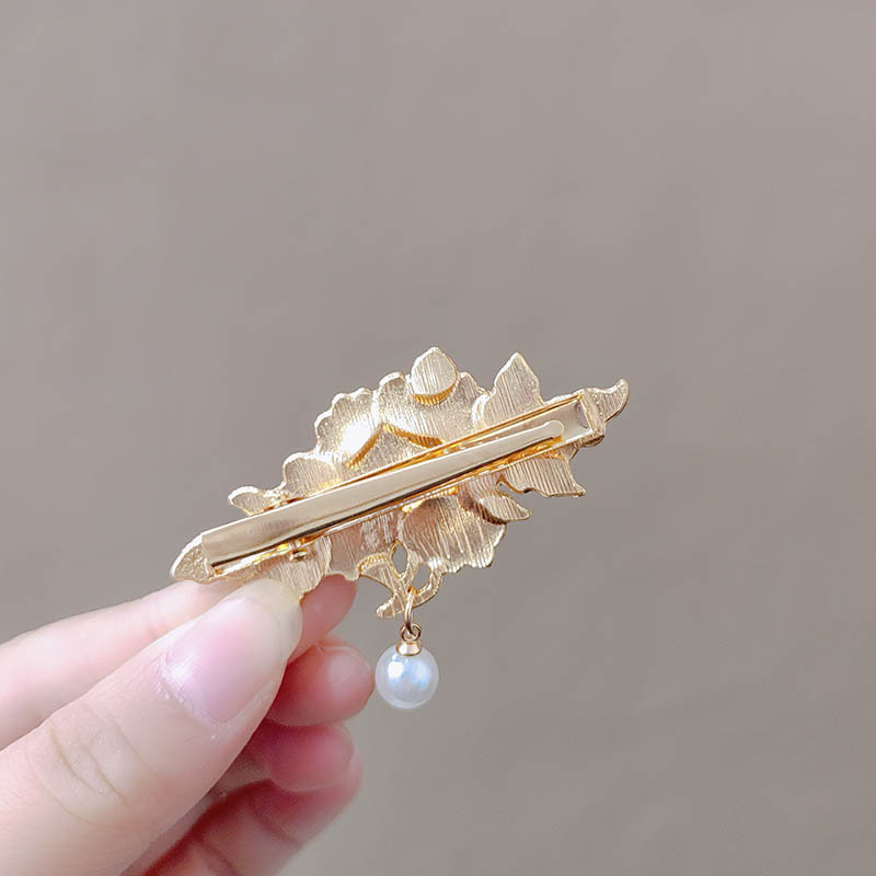 ヘアクリップ 牡丹 ぼたん 花 パール ヘアピン ヘアアクセサリー 前髪留め 髪飾り