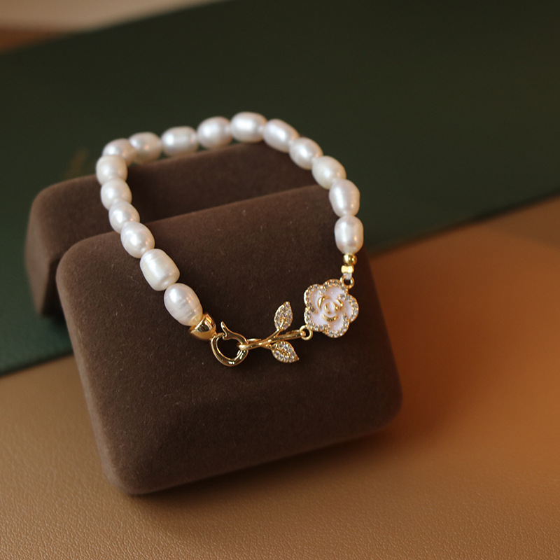 パール ブレスレット 真珠 約5-6mm K金メッキ ツバキ（椿）レディース ブレス   