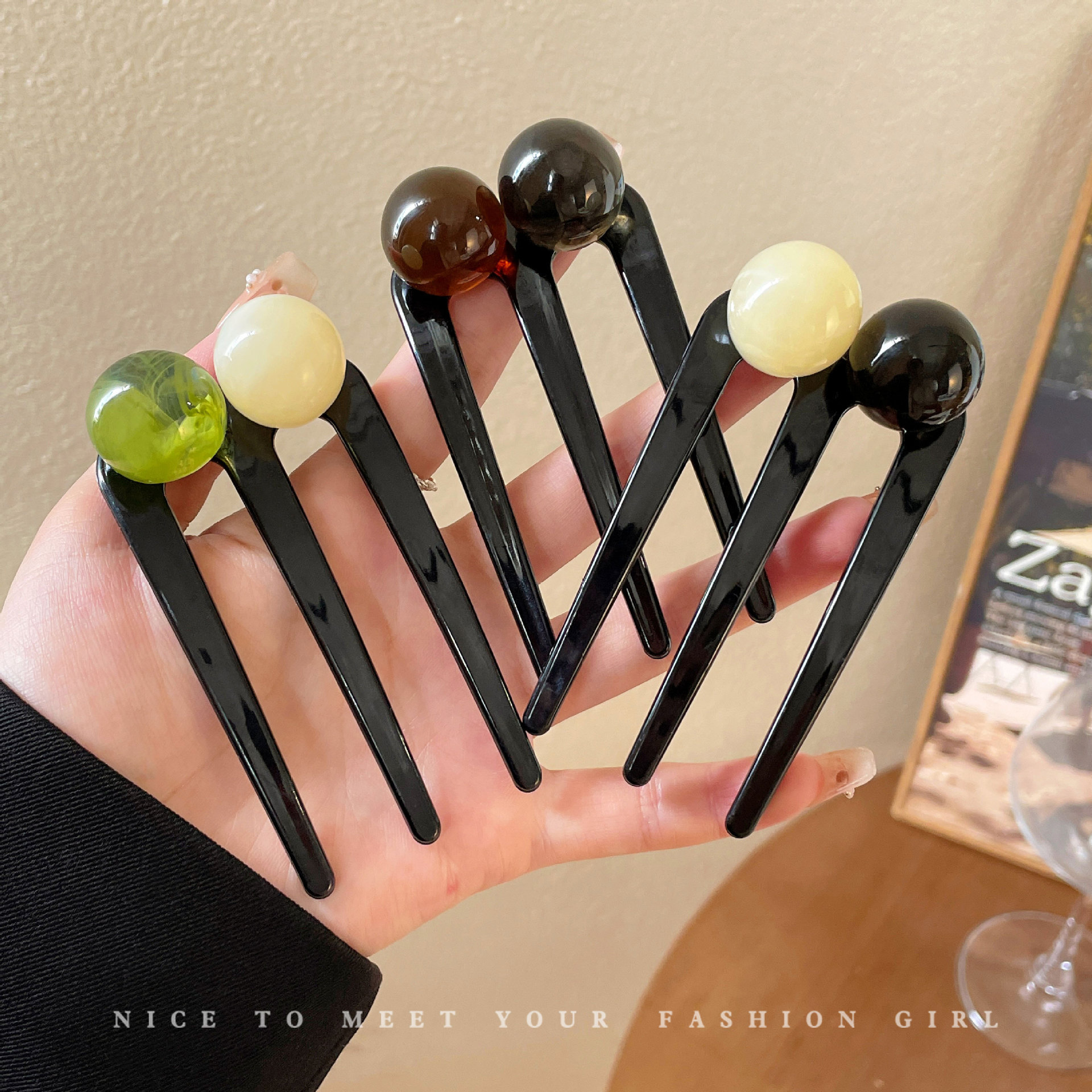 髪飾り成人式  ヘアコーム かんざし 簪 U字型 夜会巻きコーム  3歯 ヘアピン 玉飾り  和装髪飾り 卒業式  お団子ヘア用 