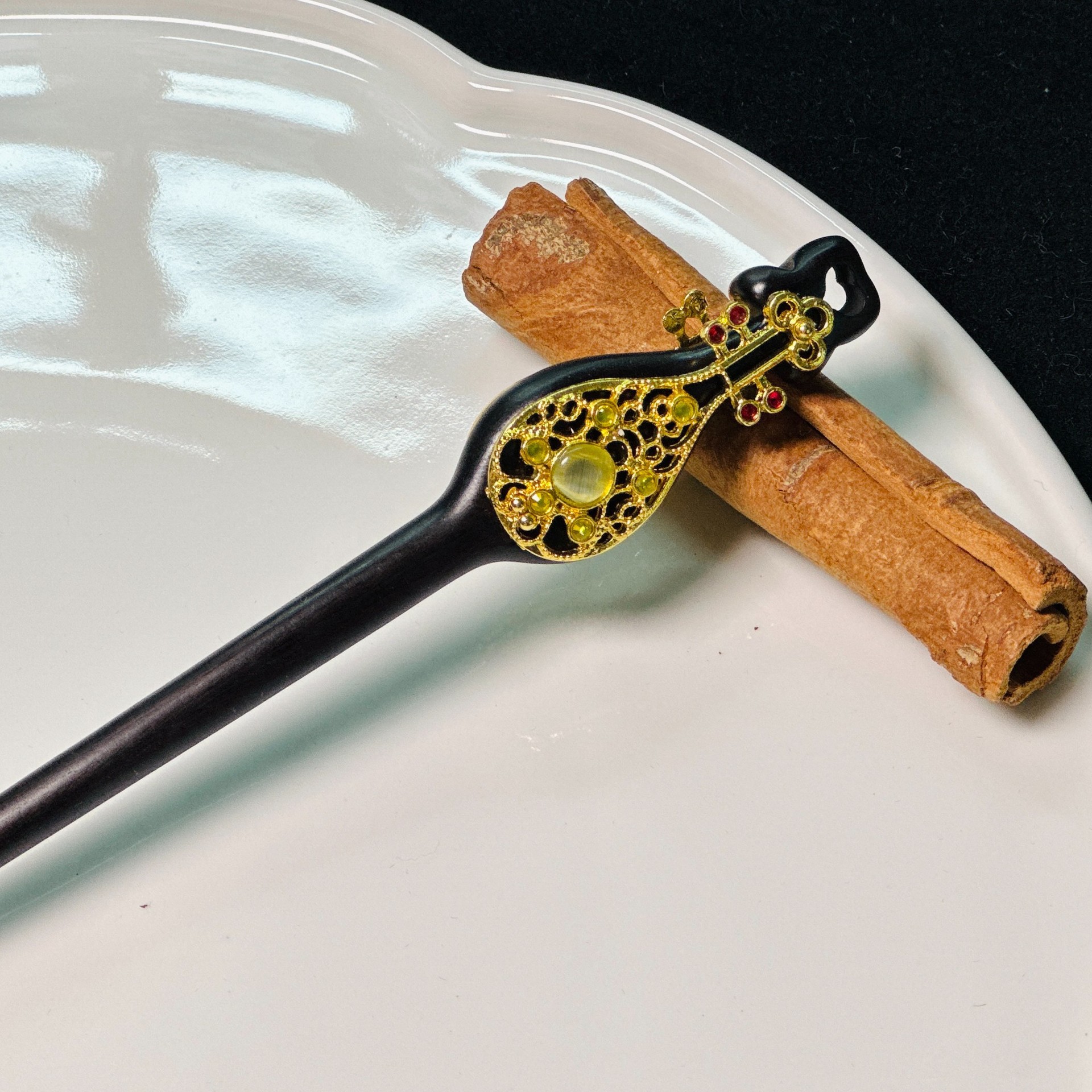 黒檀かんざし 天然木 簪 琵琶 びわ 一本挿し 髪飾り ヘアスティック 普段使い 和装 着物浴衣 中華風かんざし