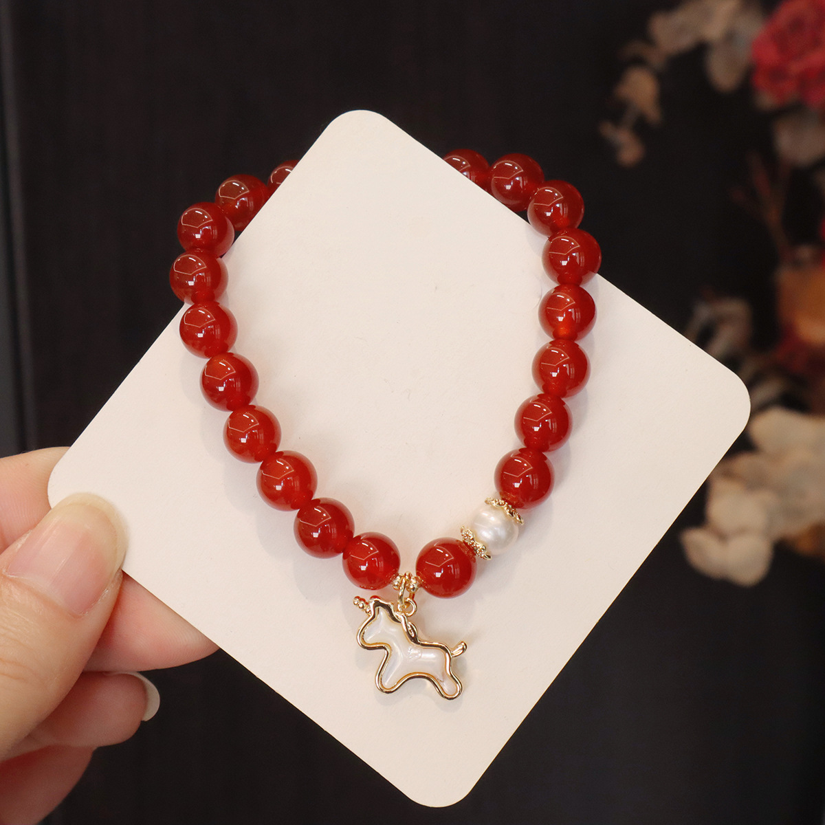 赤瑪瑙ブレスレット  天然石 パワーストーン ブレスレット レッドアゲート8MM  淡水パール 子馬チャーム 数珠 メンズ レディース お守り