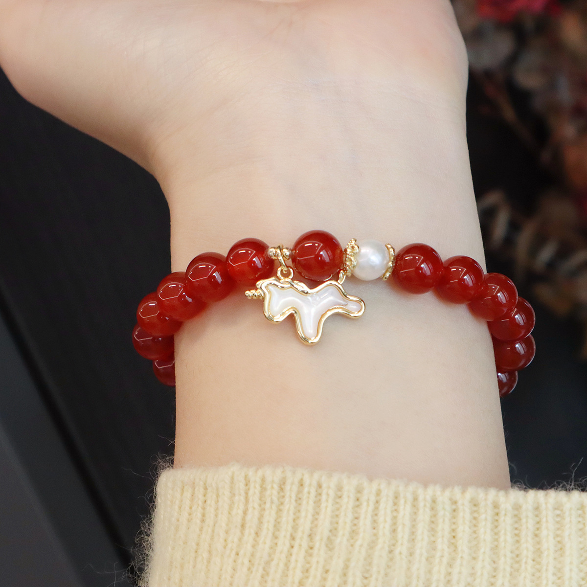 赤瑪瑙ブレスレット  天然石 パワーストーン ブレスレット レッドアゲート8MM  淡水パール 子馬チャーム 数珠 メンズ レディース お守り