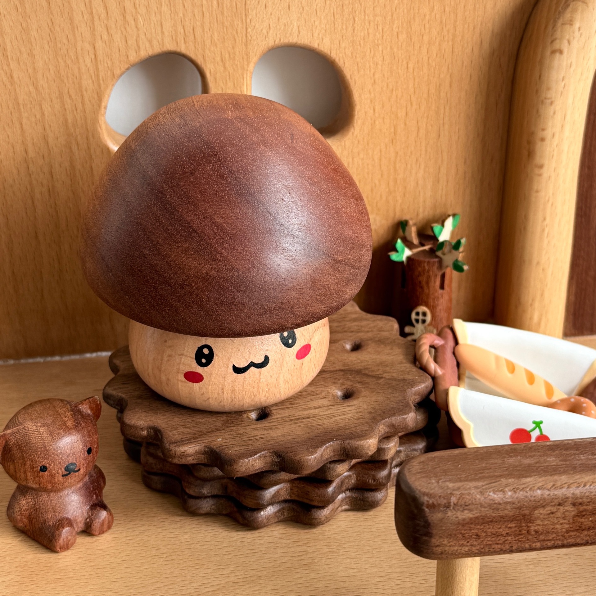 木製 きのこ オルゴール キノコ 置物 音楽盒 回転可能 インテリア 雑貨 おしゃれ 小物 女の子 大人 誕生日 彼女誕生日 プレゼント 子ども ギフト