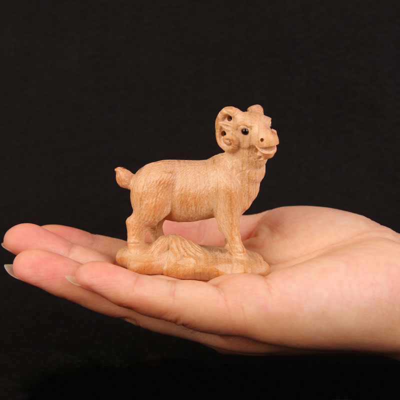  木彫り ひつじ 羊 ヒツジ アニマル 動物 桃の木 十二干支 未年 置物 開運 アイテム 手作り