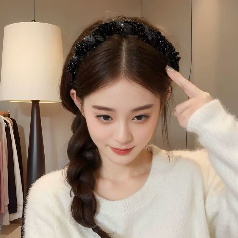ヘアバンド  レディース ビーズ カチューシャ 痛くない ヘアアクセサリー おしゃれ 髪飾り