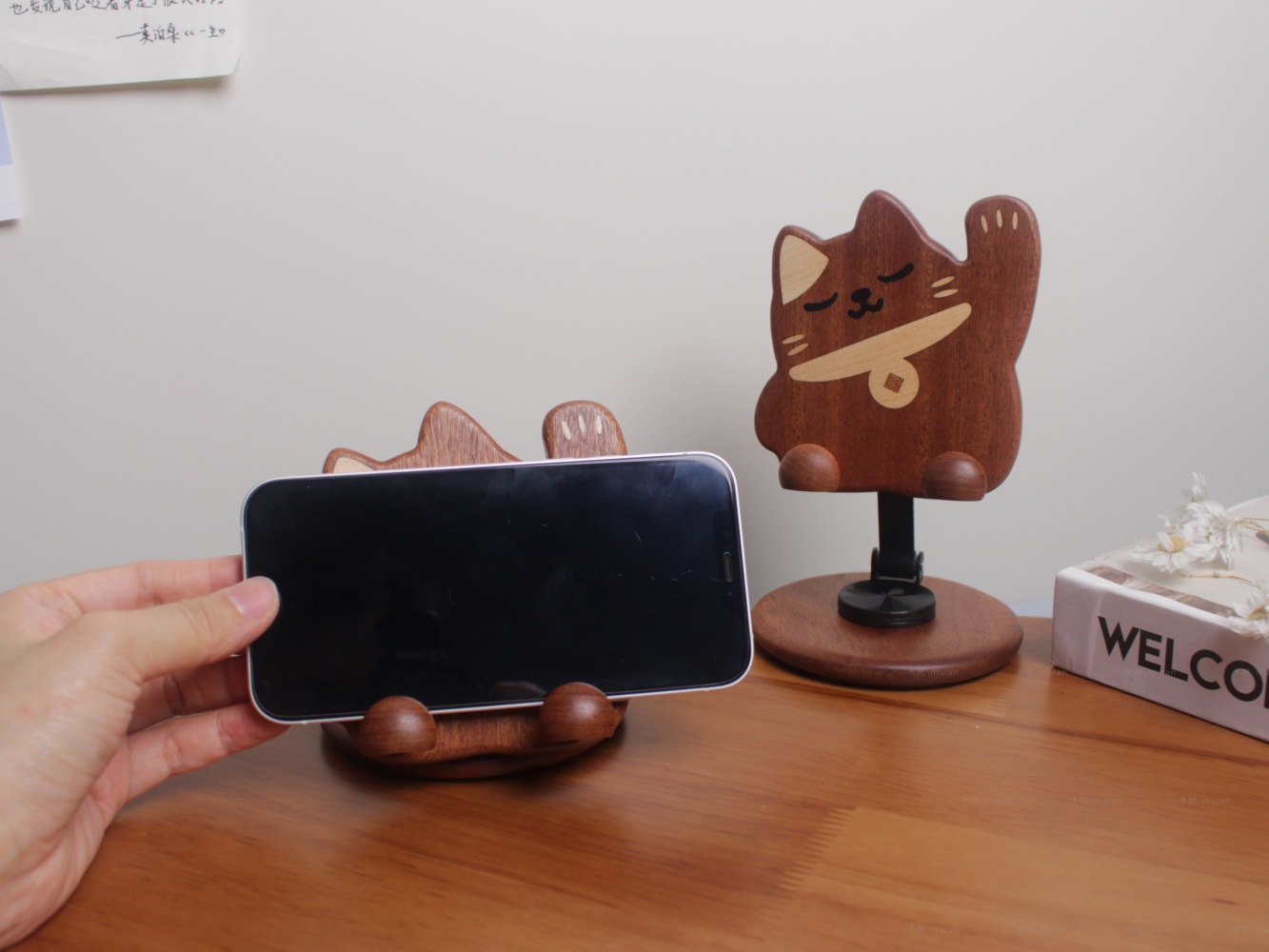 スマホスタンド 木製 招き猫 おしゃれ 卓上スタンド かわいい  スマートフォンスタンド  無垢材 調整可能 ギフト