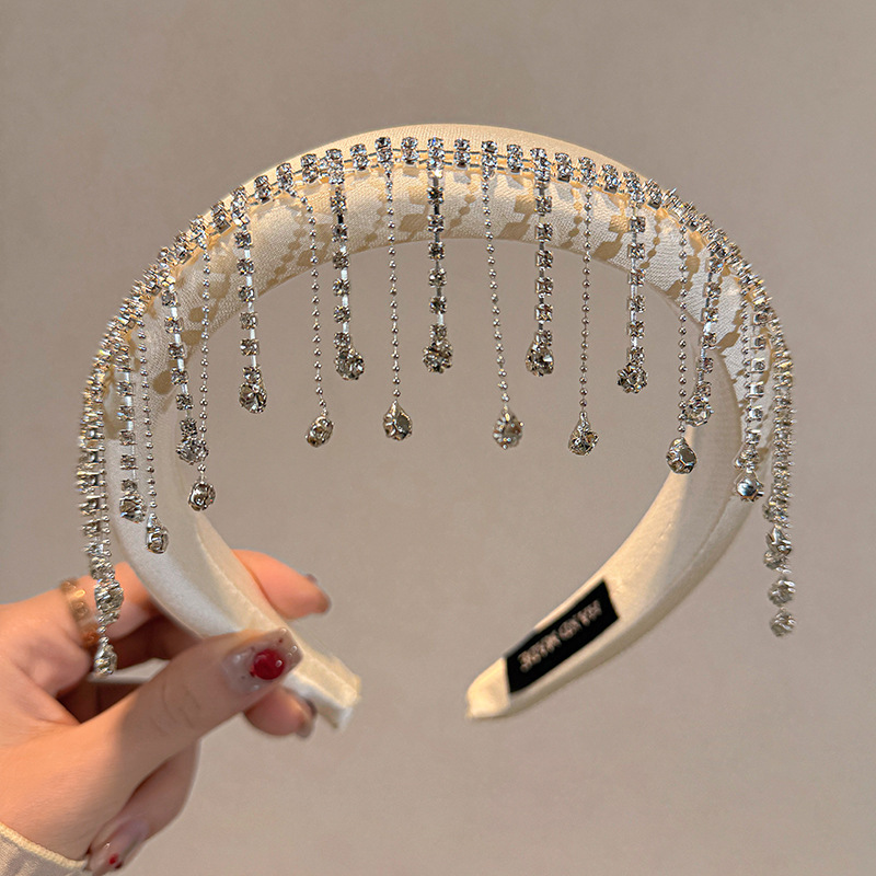 ヘアバンド レディース ラインストーン フリンジ カチューシャ ヘアアクセサリー おしゃれ パーティー 結婚式 二次会  