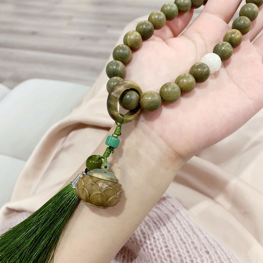 数珠 24玉 緑檀（生命樹） 天然木 白玉菩提の蓮華 蓮の香盒 男性用 女性用 略式数珠