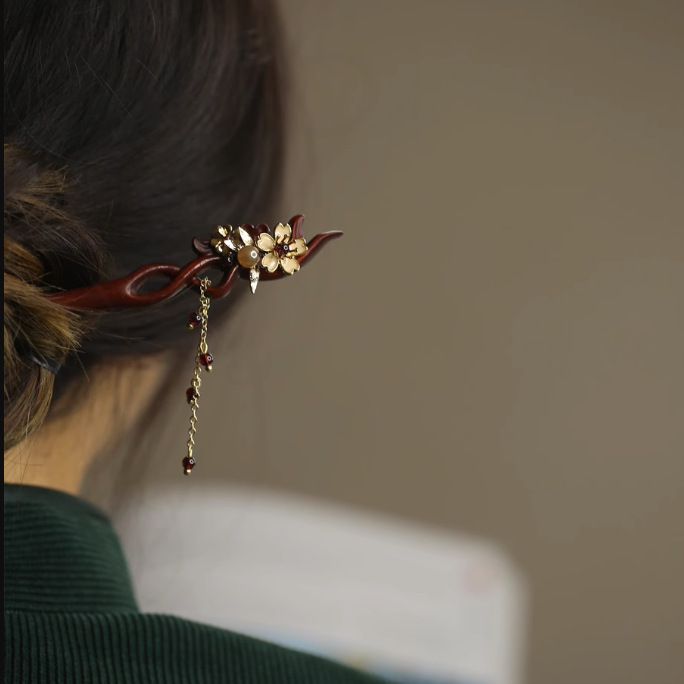 赤檀木 かんざし 一本差し 天然木 簪  花飾り  髪飾り 普段使い 結婚式 着物 浴衣  