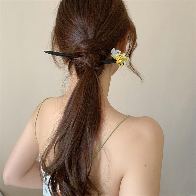 かんざし 一本差し 天然木 金木犀 玉兎 髪飾り 和装 和服 普段使い ヘアピン 木簪