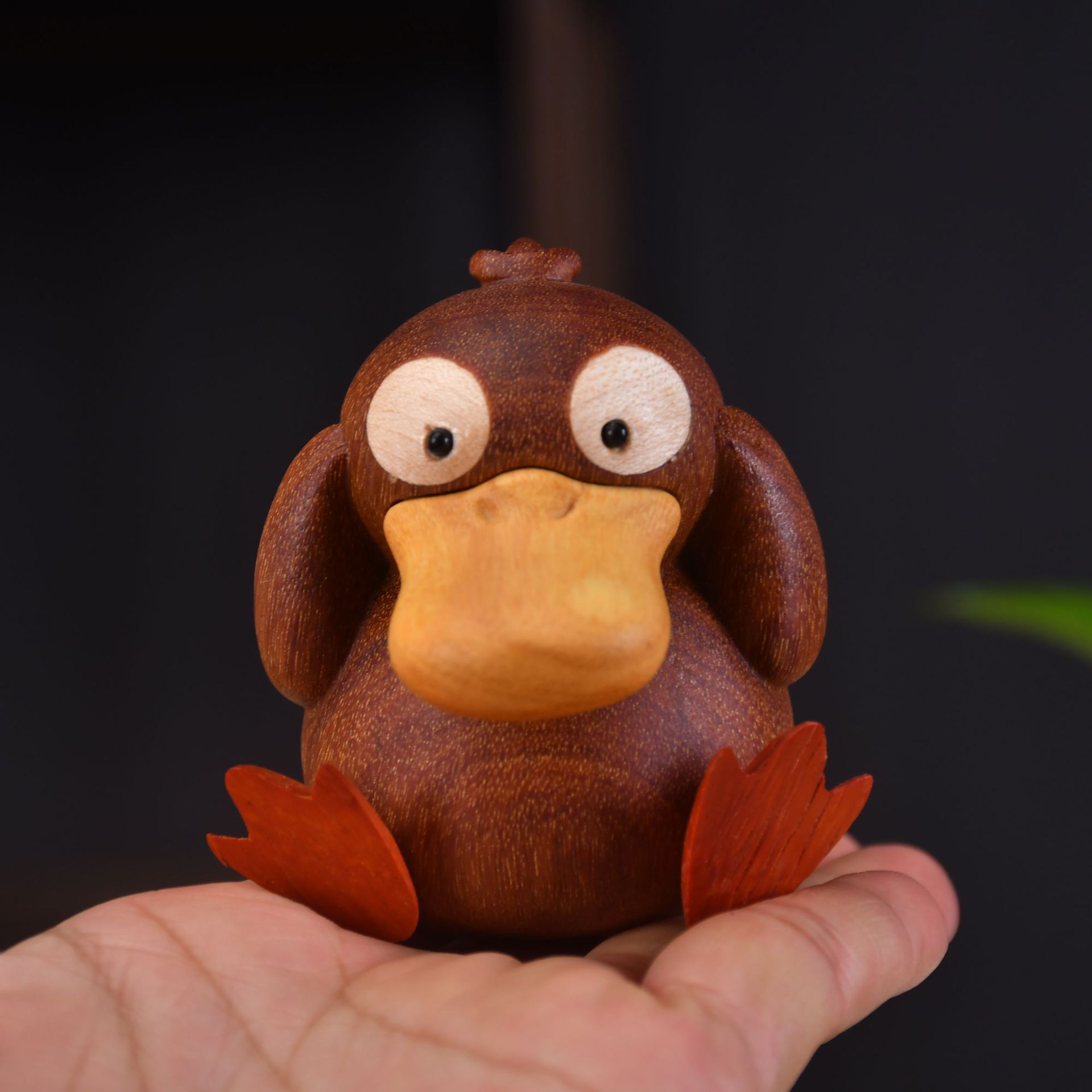 木製 ポケットモンスター コダック 置物 Koduck オブジェ 人形 木製おもちゃ インテリア ウォルナット プレゼント