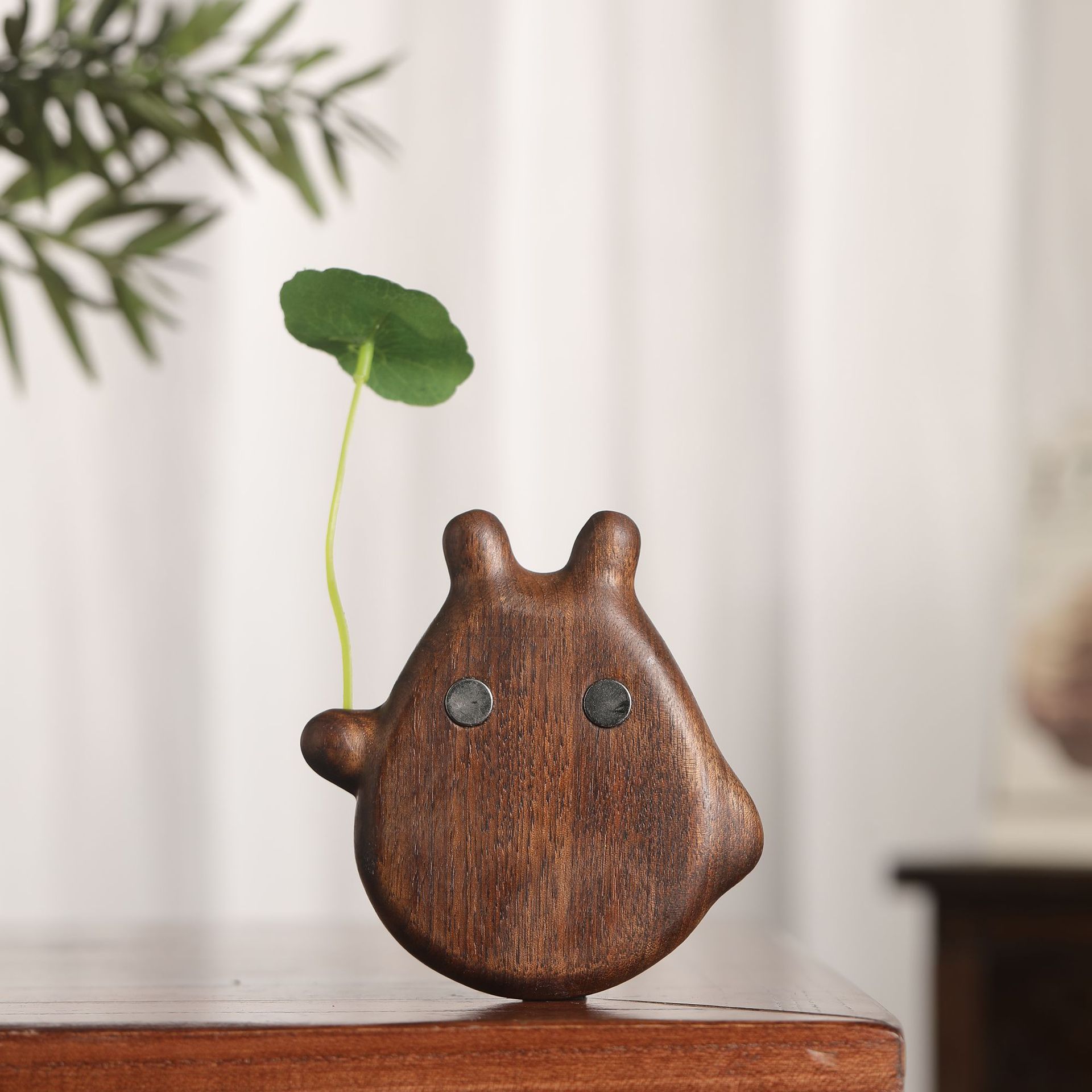 トトロ ドアベル マグネット付 木製  黄銅ベル ドアチャイム 鈴 引き戸 玄関 呼び鈴 ドアリン 癒し音 インテリア プレゼント