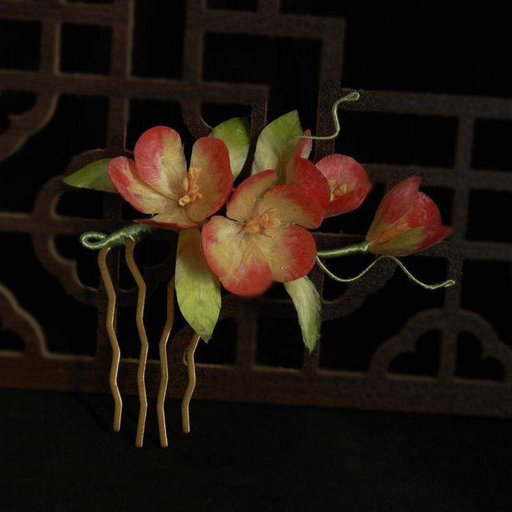 ヘアコーム 絨花 胡蝶蘭 髪飾り かんざし ヘッドパーツ 和装 成人式 卒業式 