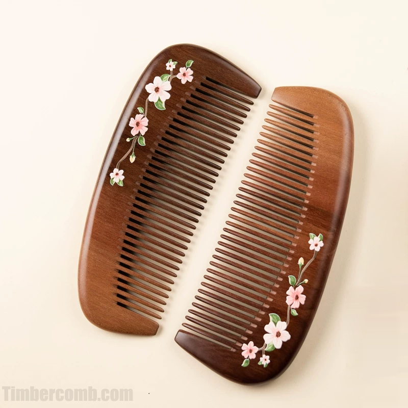 桃の木櫛 コーム 木製櫛 携帯用 コンパクトお守り 静電気防止 頭皮マッサージ 抜け毛防止 自宅用