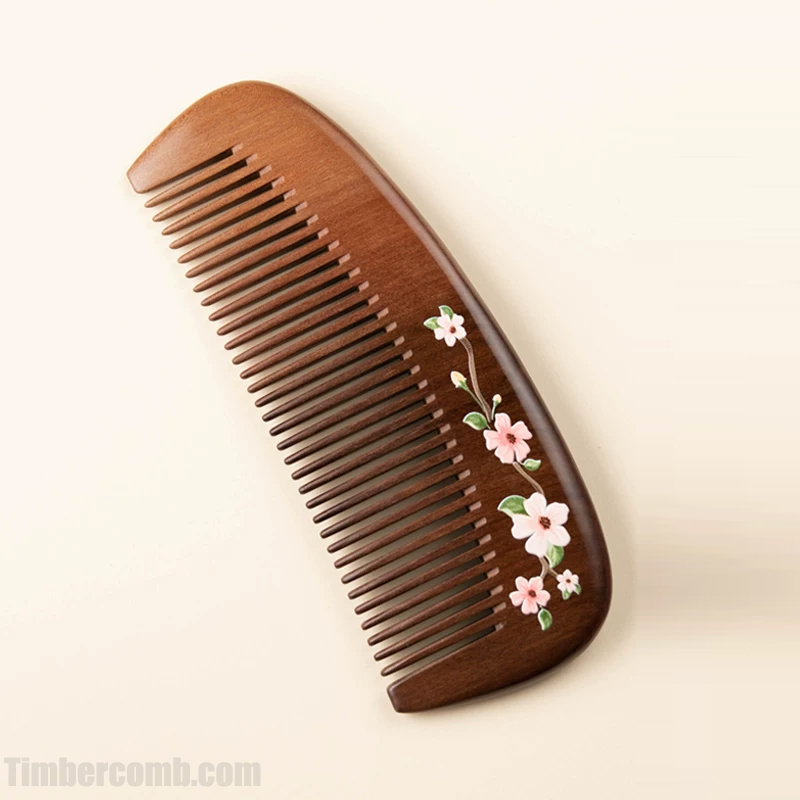 桃の木櫛 コーム 木製櫛 携帯用 コンパクトお守り 静電気防止 頭皮マッサージ 抜け毛防止 自宅用