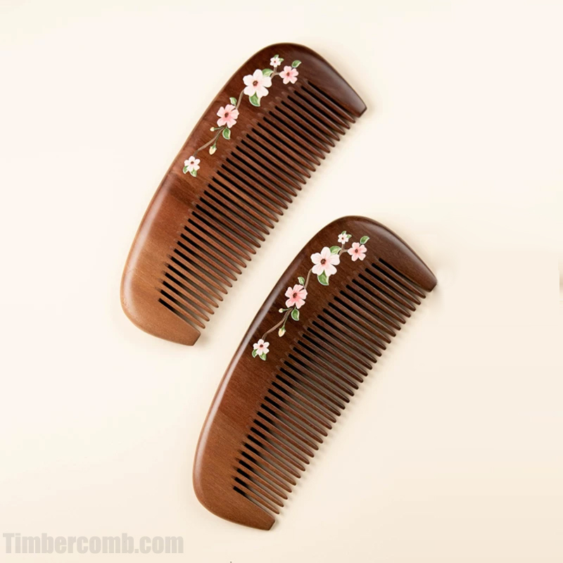 桃の木櫛 コーム 木製櫛 携帯用 コンパクトお守り 静電気防止 頭皮マッサージ 抜け毛防止 自宅用