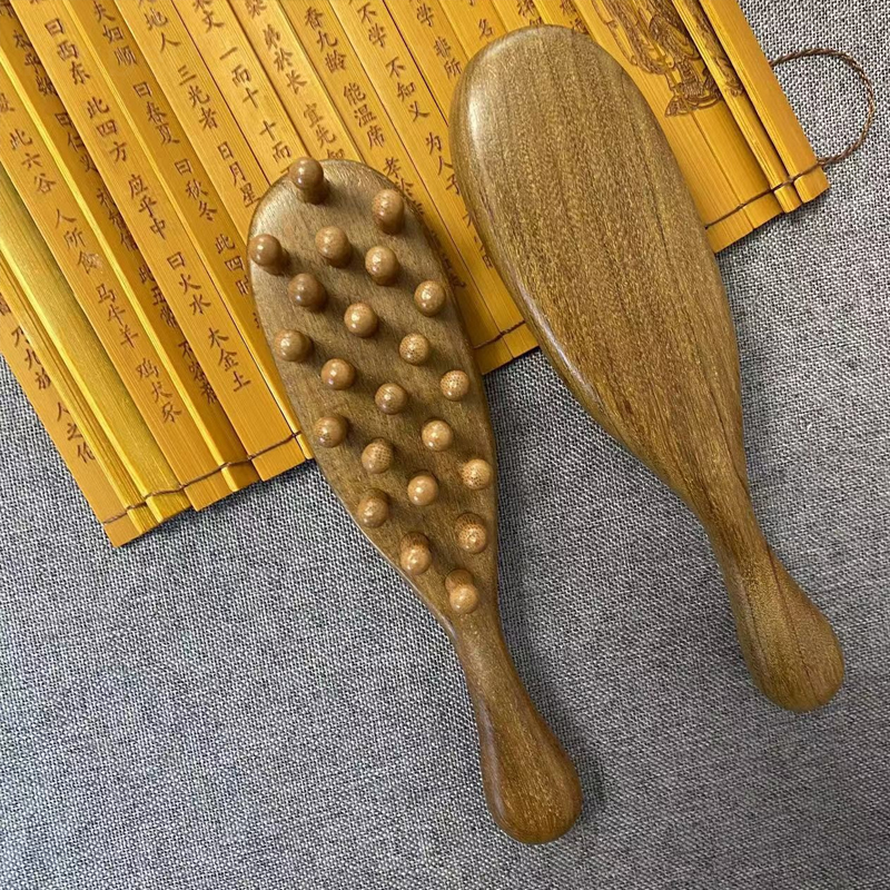 緑檀木製の製 頭皮経絡マッサージブラシ リング付き梳き櫛 血行促進＆リフトアップ、頭皮エステ＆頭療法に最適。