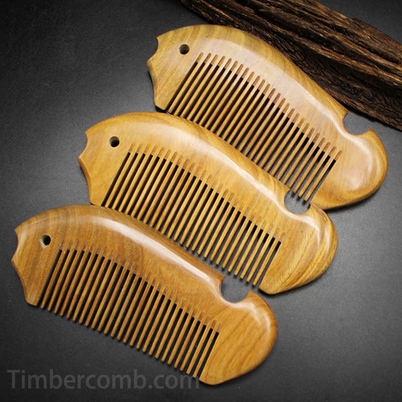檀木櫛 コーム 魚型櫛 職人手作り 滑らかな梳き心地 静電気防止 頭皮マッサージ リラックス香り 毎日のヘアケアに最適