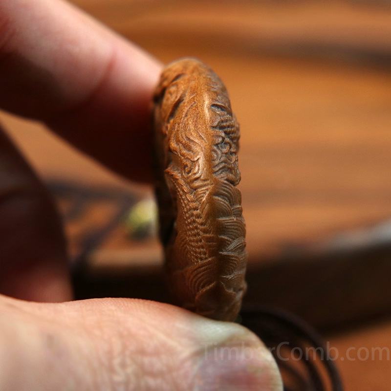 インド老山白檀木ペンダント 干支（龍）モチーフ 安全お守りチャーム 男女兼用ギフト趣味工芸品-木彫り高級人気専門店