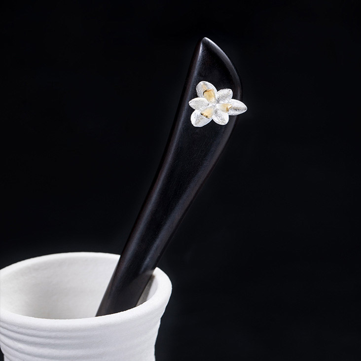 黒檀木のかんざし 九枚の花びらのかんざし 黒檀 木製簪 和装髪飾りヘアアクセサリー