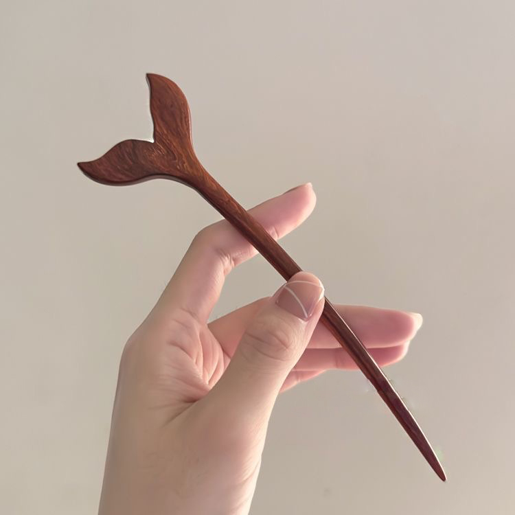 木簪 鯨のかんざし 木製かんざし 高級/チンチャン 防水木製簪 、プレゼントには大変人気があります。