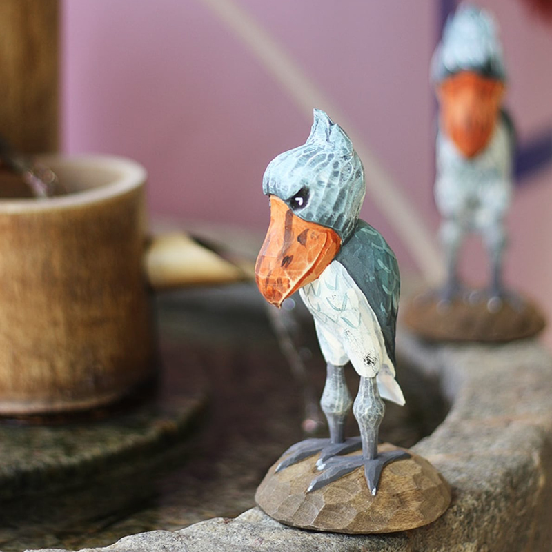 木彫りのハシビロコウの置物 鳥の彫刻 デスクトップ 部屋飾り物 可愛いプレゼント 北欧の置物 木彫りの置物