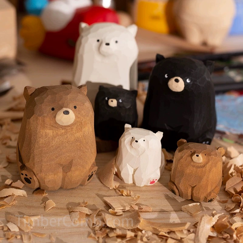 三冊の本にもたれる正装した木彫りのクマ 置物 ディスプレイ 三冊の