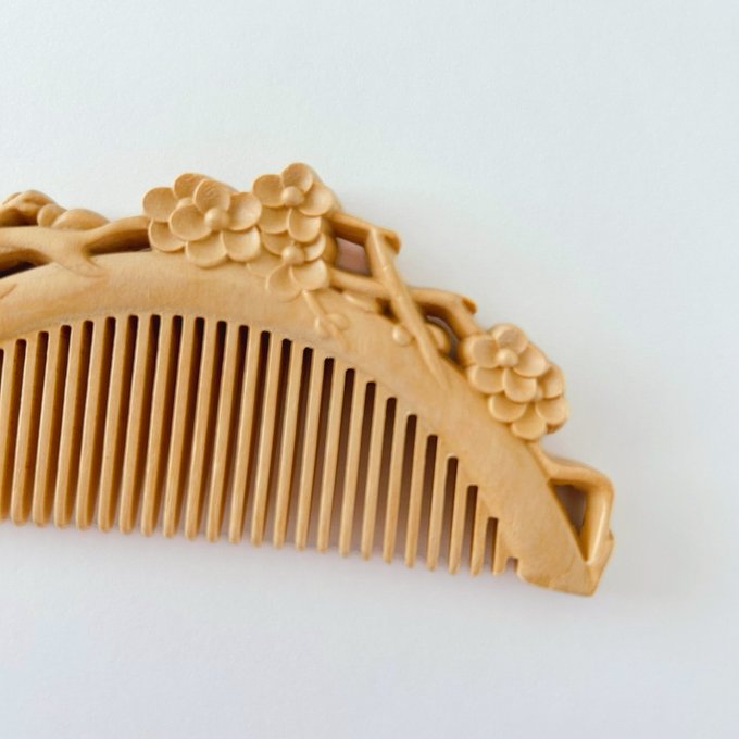 つげ梅花櫛 本つげ 木製櫛 両面彫刻 静電気防止 美髪 頭皮マッサージ 男女 プレゼント お祝い