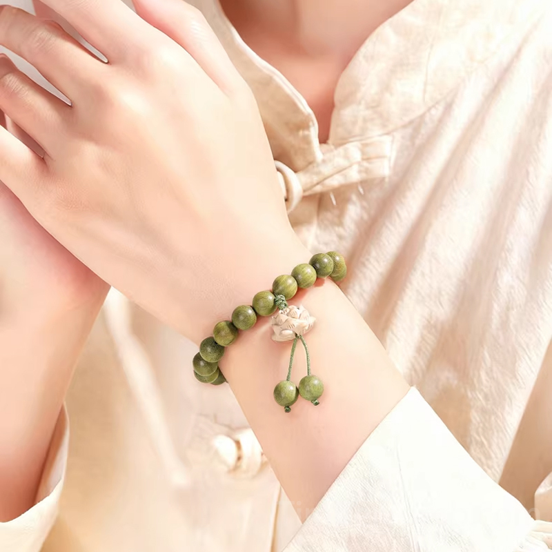緑檀木ブレスレット 蓮 お守り ビーズサイズ8mm 腕輪ブレスレット レディース 数珠ブレスレット 木製 ブレス 