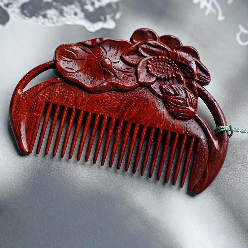 紫檀木櫛 携帯用 木の櫛 両面彫刻 蓮の花 お守り 静電気防止 頭皮マッサージ 自宅用