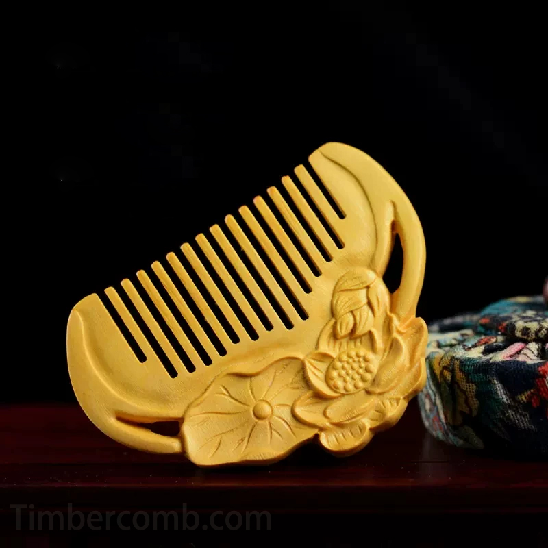 つげ櫛 彫り花 携帯用 木製の櫛 静電気防止 美髪 頭皮マッサージ 抜け毛防止 つげ ハス くし   