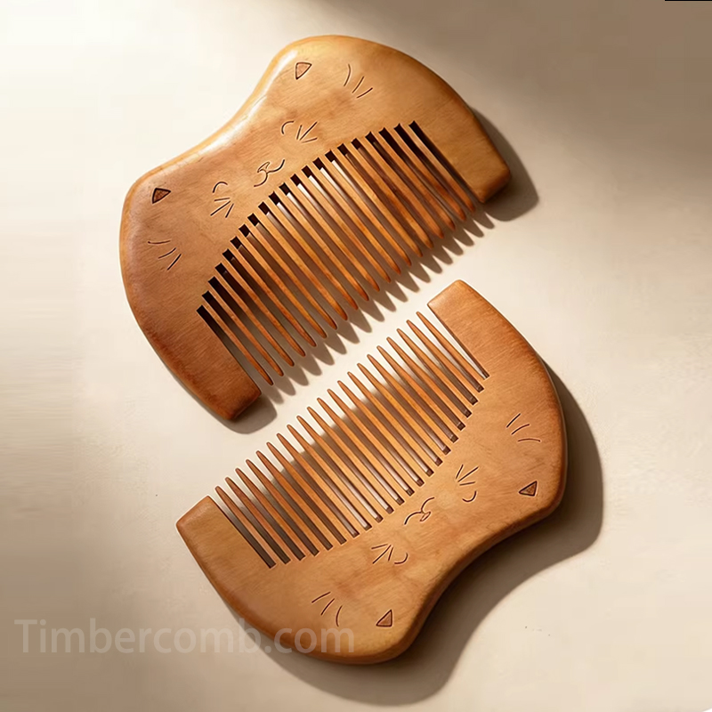 桃の木くし モモノキ 木製の櫛 猫 コンパクト お守り 静電気防止 頭皮マッサージ コーム天然木