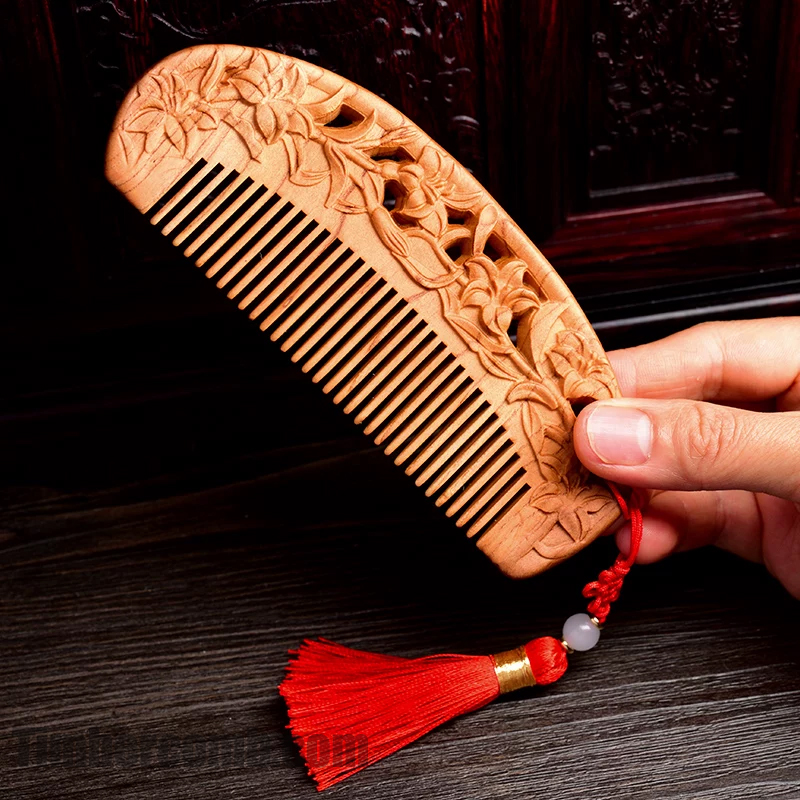 桃の櫛 ヘアブラシ 木の櫛 ユリ 両面彫刻 お守り 静電気防止 かっさ 血行促進 頭皮マッサージ 