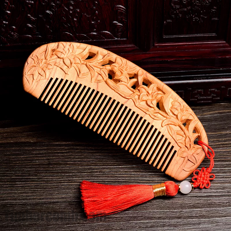 桃の櫛 ヘアブラシ 木の櫛 ユリ 両面彫刻 お守り 静電気防止 かっさ 血行促進 頭皮マッサージ 