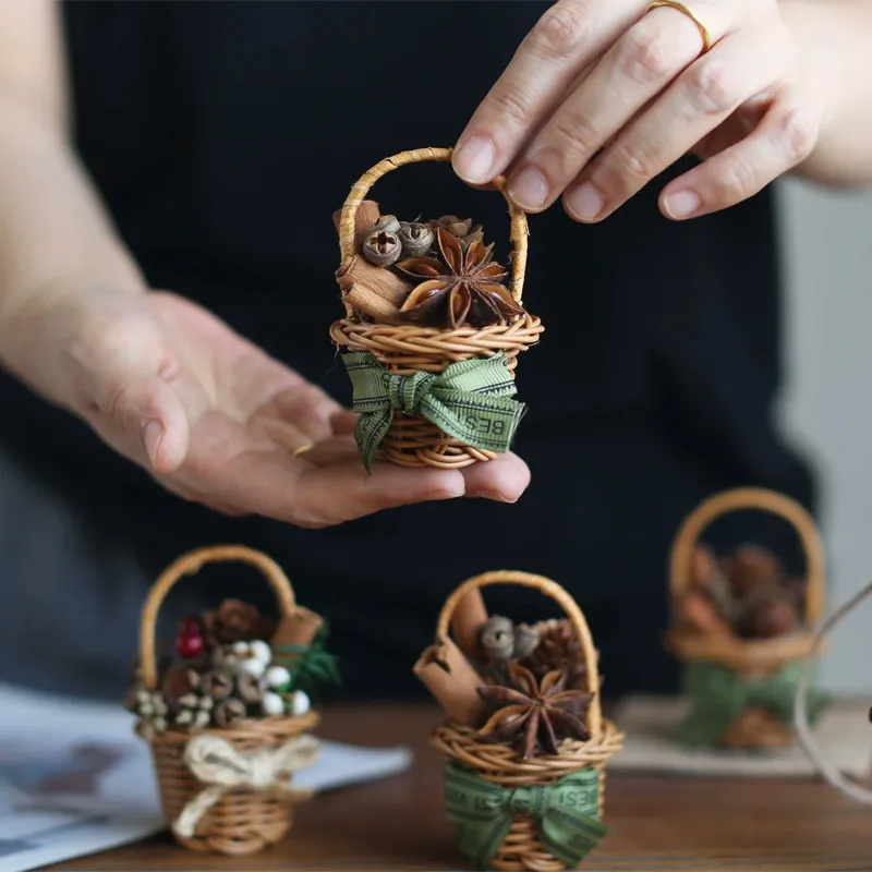 アロマディフューザー 松果 シナモン ドライフラワ 車載アロマ 芳香器 アロマ拡散