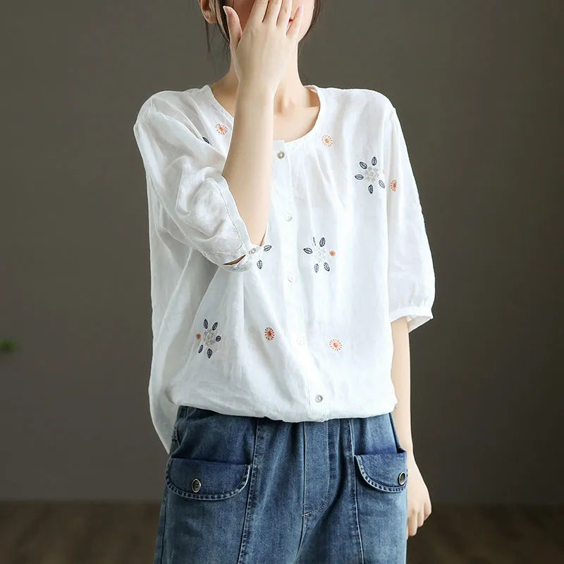 เสื้อแขนสั้นแขนบอลลูน ปักลายวินเทจ